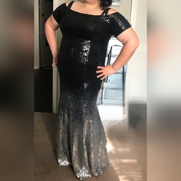TORRID Maxi Sequin Off-Shoulder Dress - Picture 3 of 3